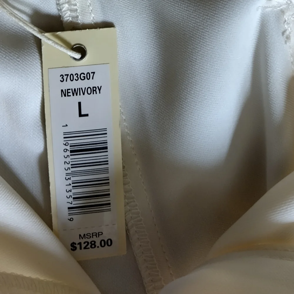Max Studio London Ivory Cargo Pants - Picture 10 of 12